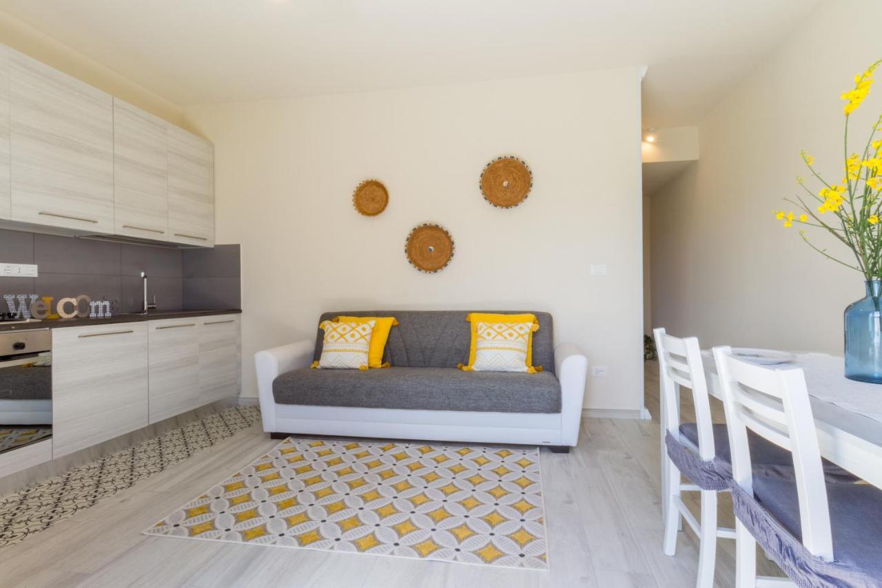 1 - Villa Is Orrosas - Apartments 1 - Sa Crai Apartments Sardinian Experience ロッツォラーイ エクステリア 写真