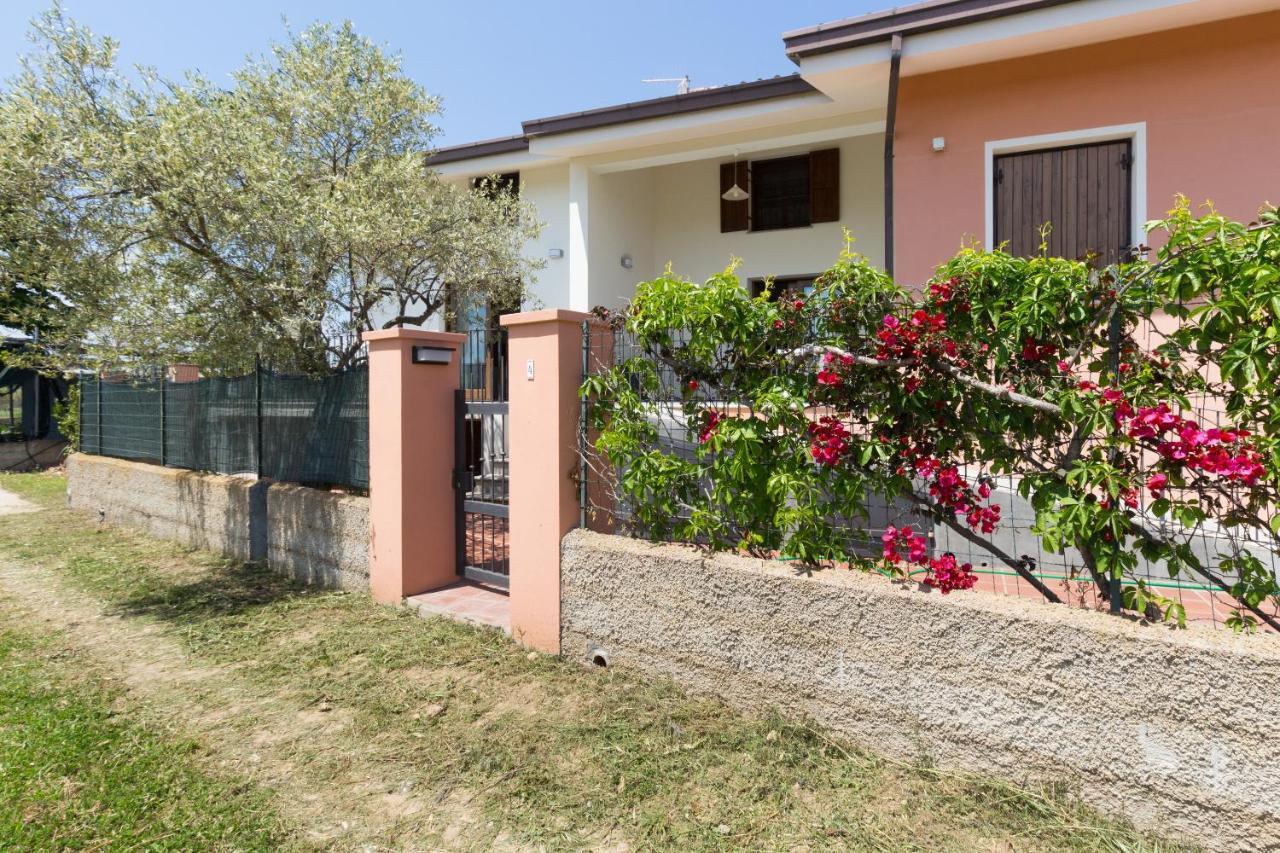 1 - Villa Is Orrosas - Apartments 1 - Sa Crai Apartments Sardinian Experience ロッツォラーイ エクステリア 写真