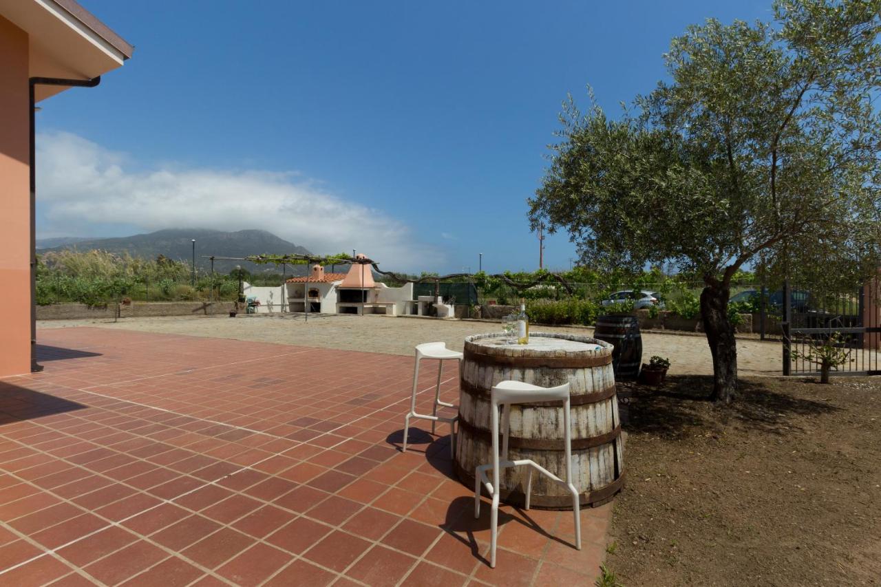 1 - Villa Is Orrosas - Apartments 1 - Sa Crai Apartments Sardinian Experience ロッツォラーイ エクステリア 写真